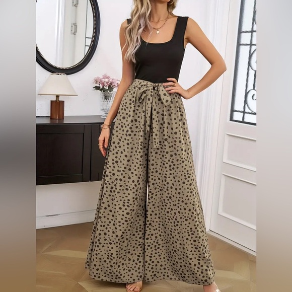 NIP-Palazzo Leopard Print Jumpsuit - Picture 6 of 7